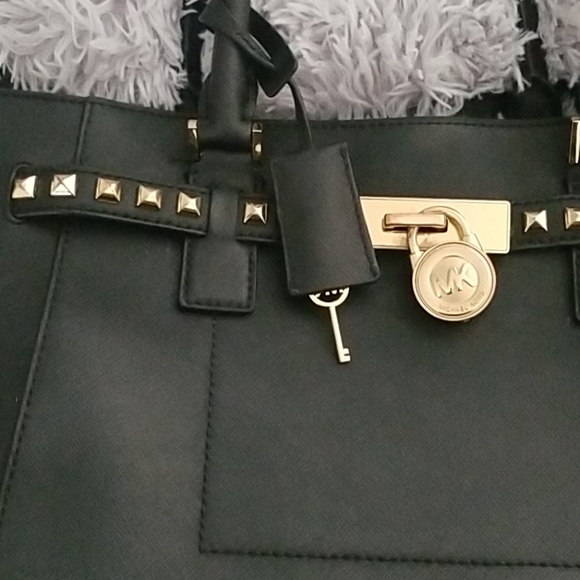 Auth Michael Kors Hamilton purse - Picture 2 of 7